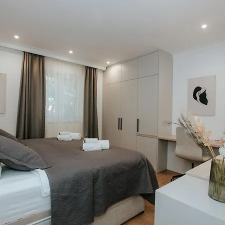 Διαμέρισμα Datala *